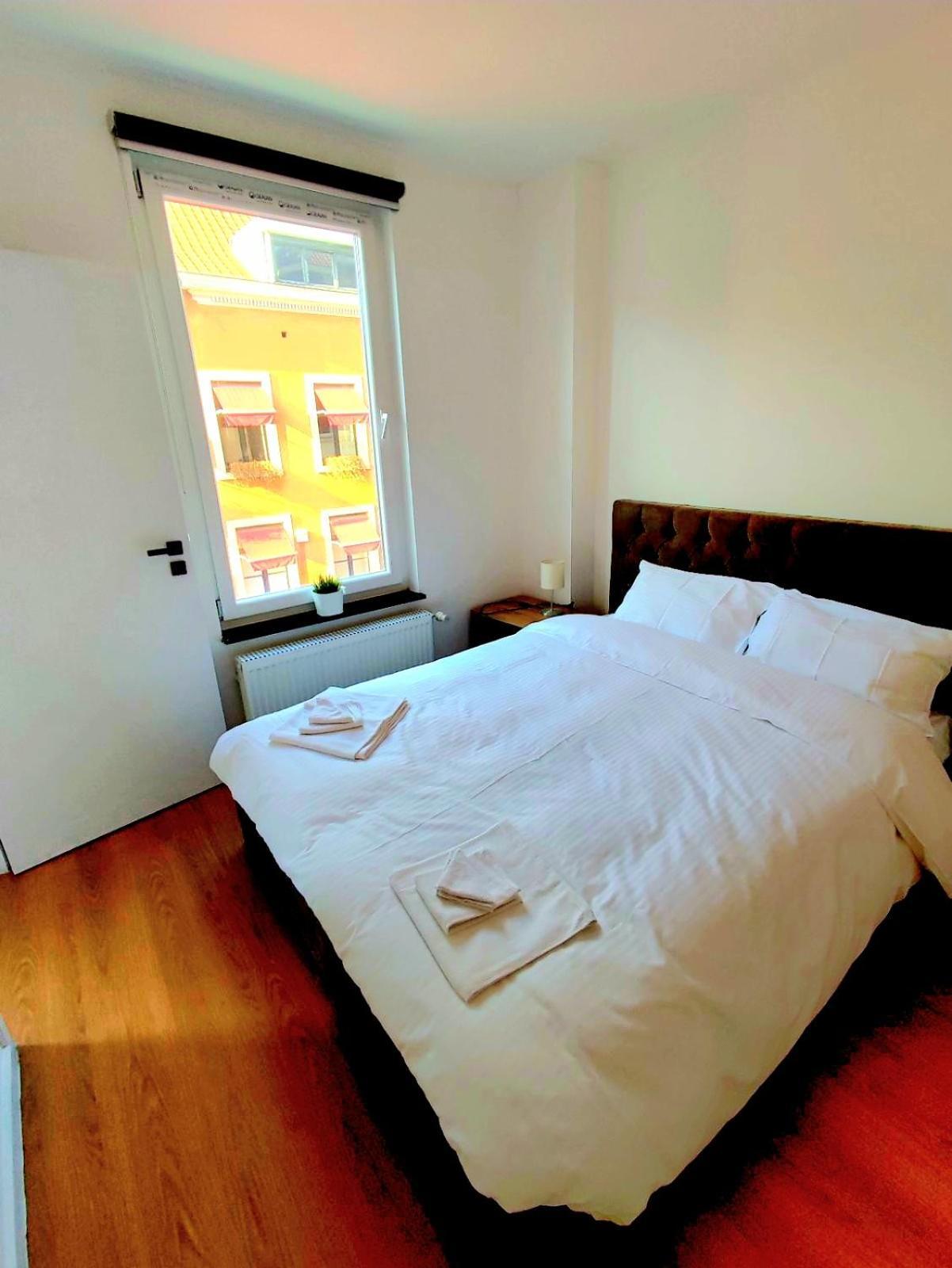 Quartier Louise Studios Brussels Luaran gambar